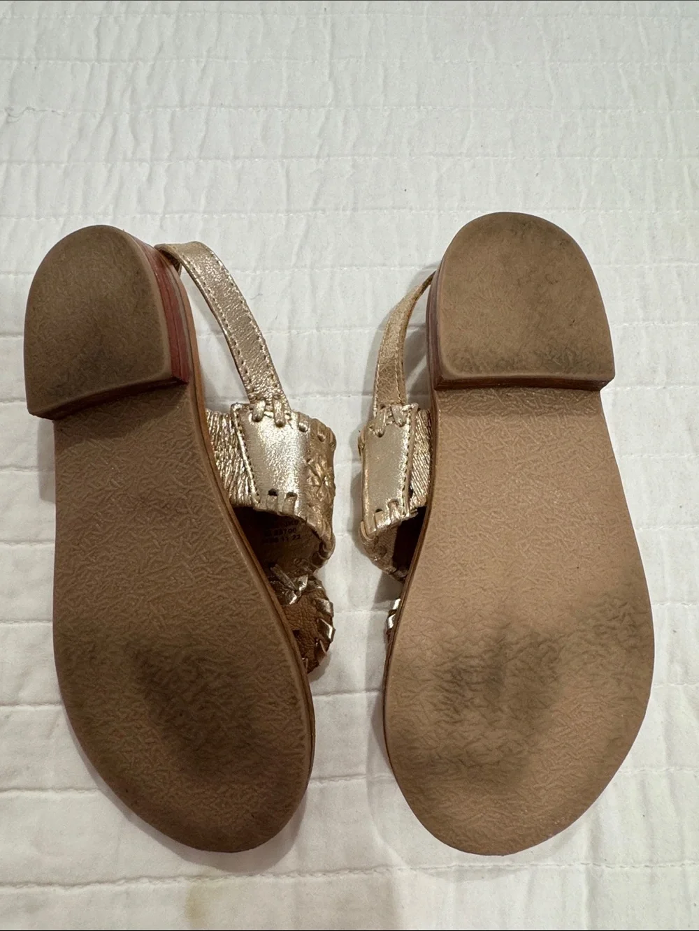 Jack Rogers Girls' Metallic Gold/Platinum Floral Thong Sandals